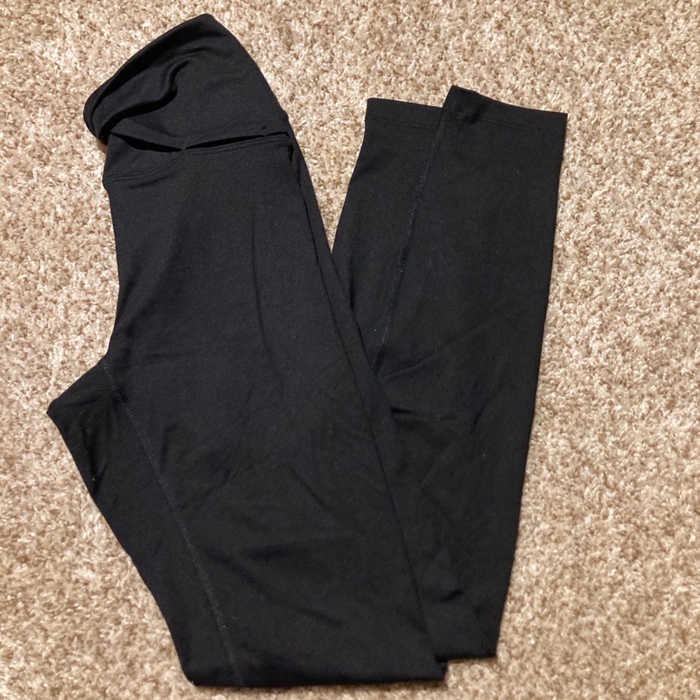 Black PINK leggings.